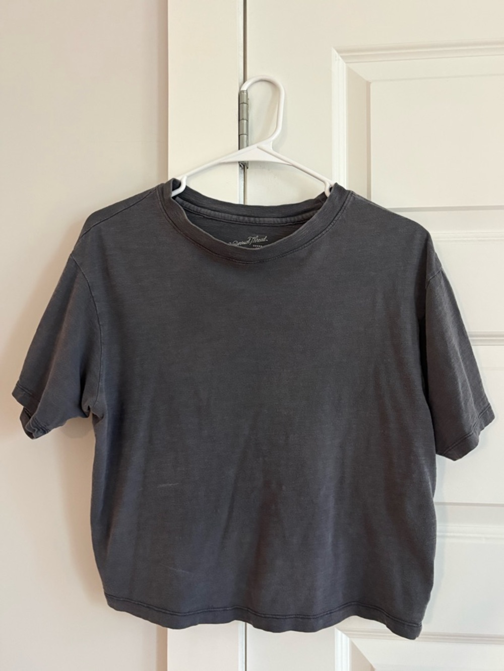 Universal Thread Gray Crewneck Tee